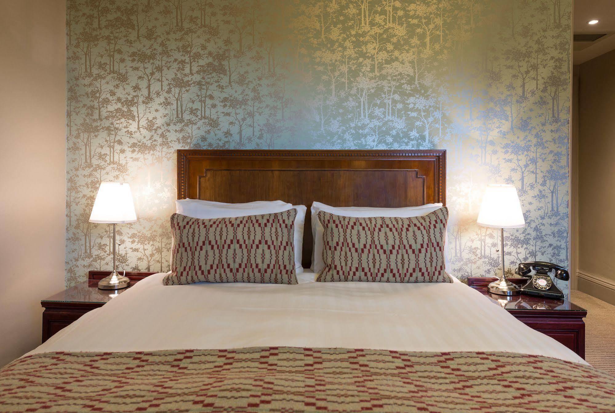 The Crown Manor House Hotel Lyndhurst Bagian luar foto