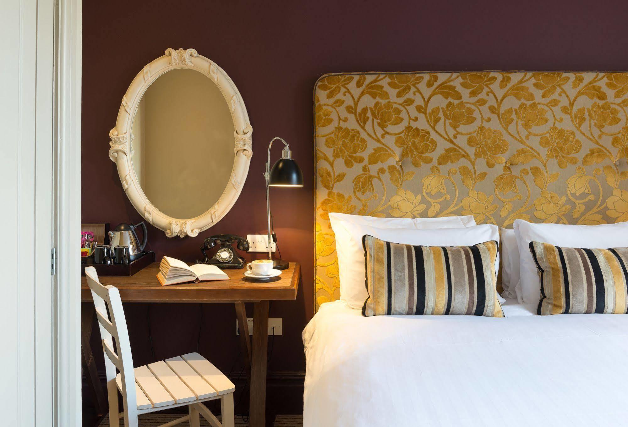 The Crown Manor House Hotel Lyndhurst Bagian luar foto