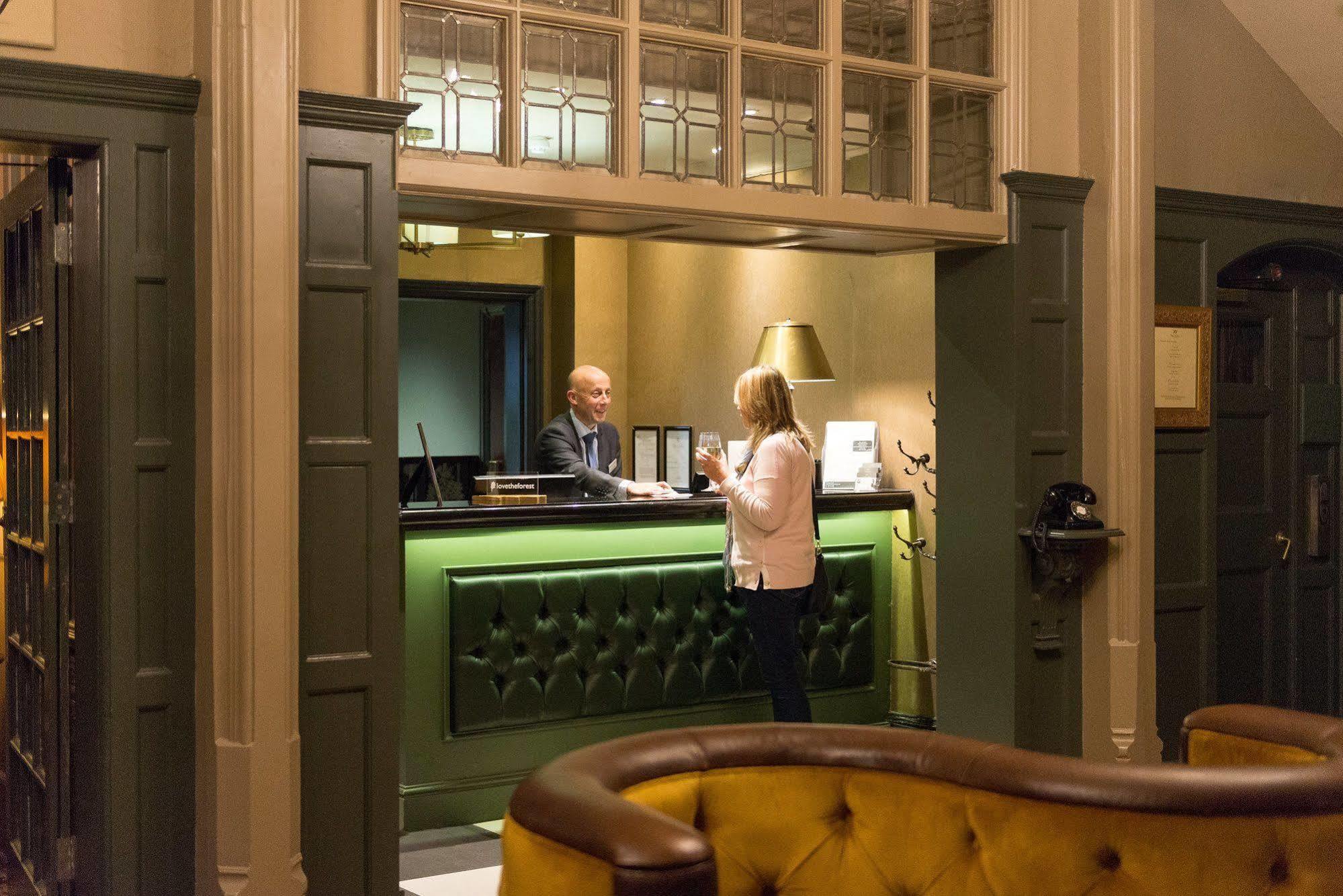The Crown Manor House Hotel Lyndhurst Bagian luar foto