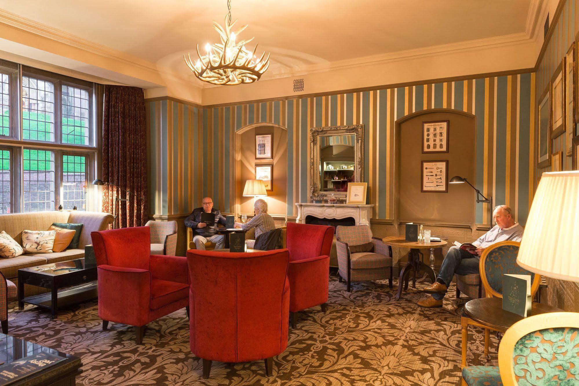 The Crown Manor House Hotel Lyndhurst Bagian luar foto